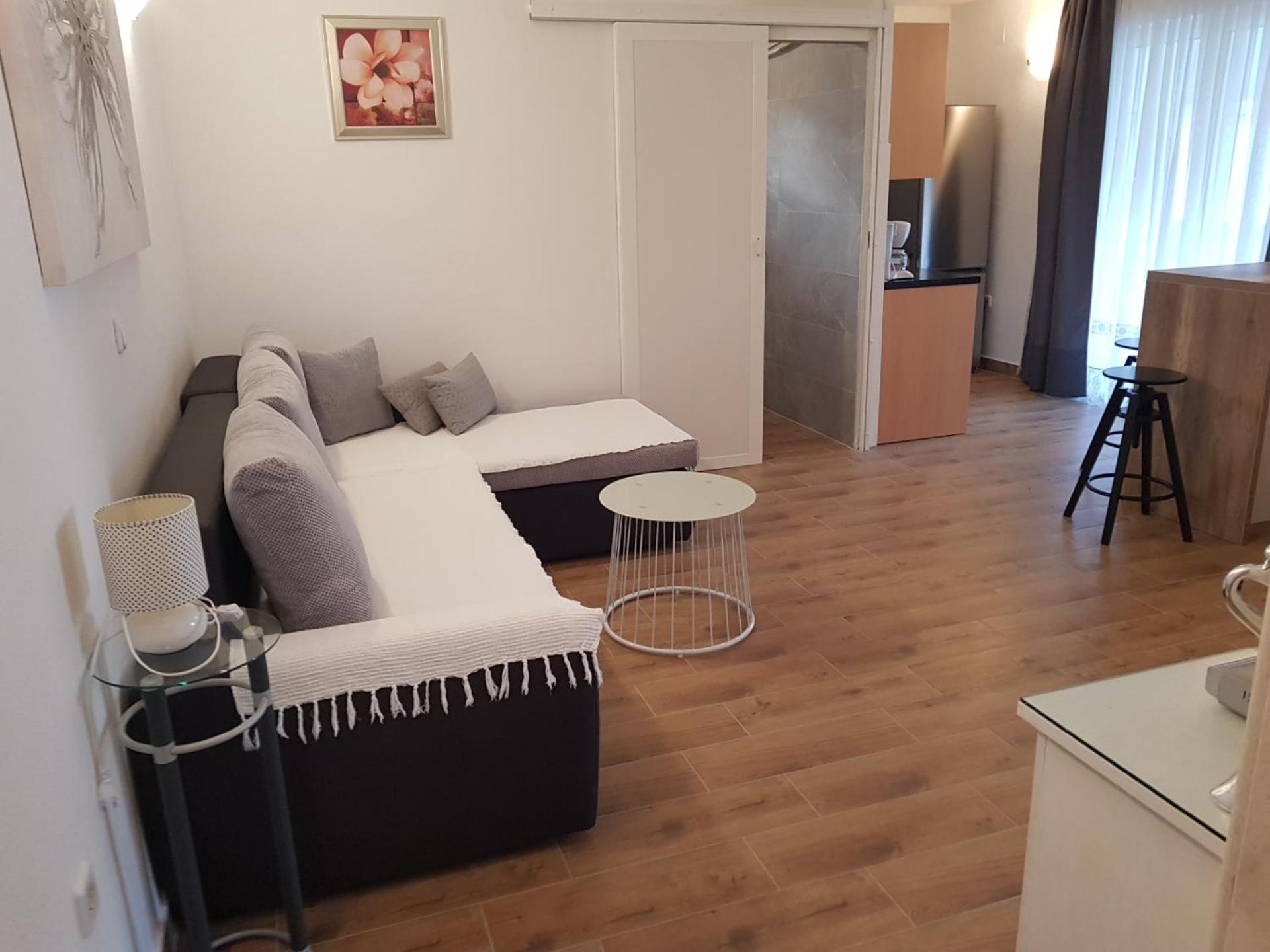 מרינה Apartments Mila מראה חיצוני תמונה