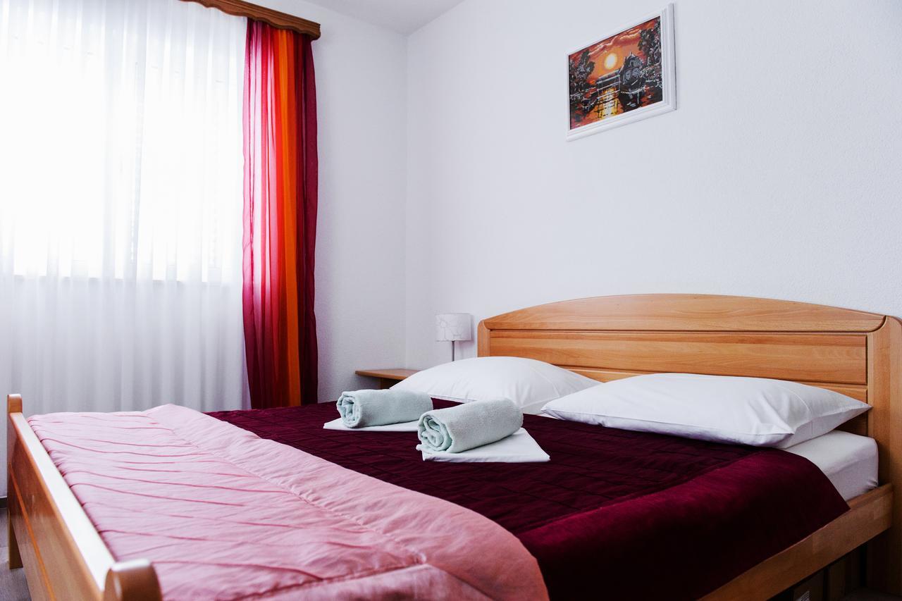מרינה Apartments Mila מראה חיצוני תמונה